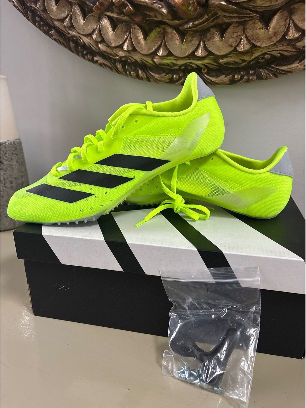 New Adidas Sprintstar Track and Field Spikes Shoes  Size 11 US Men Yellow Black